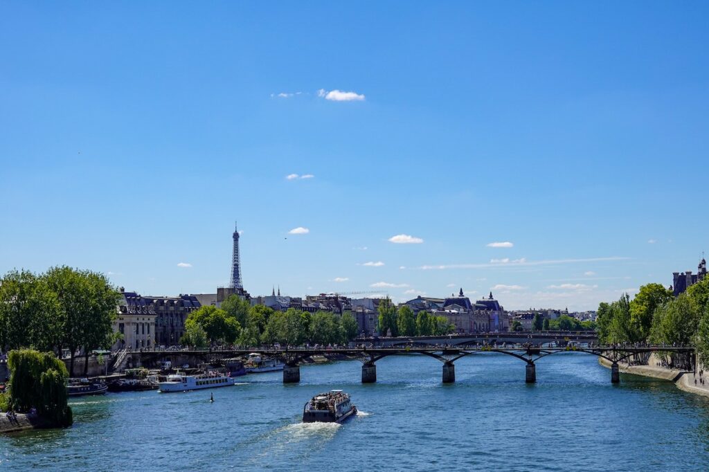 Boating excursions in Paris